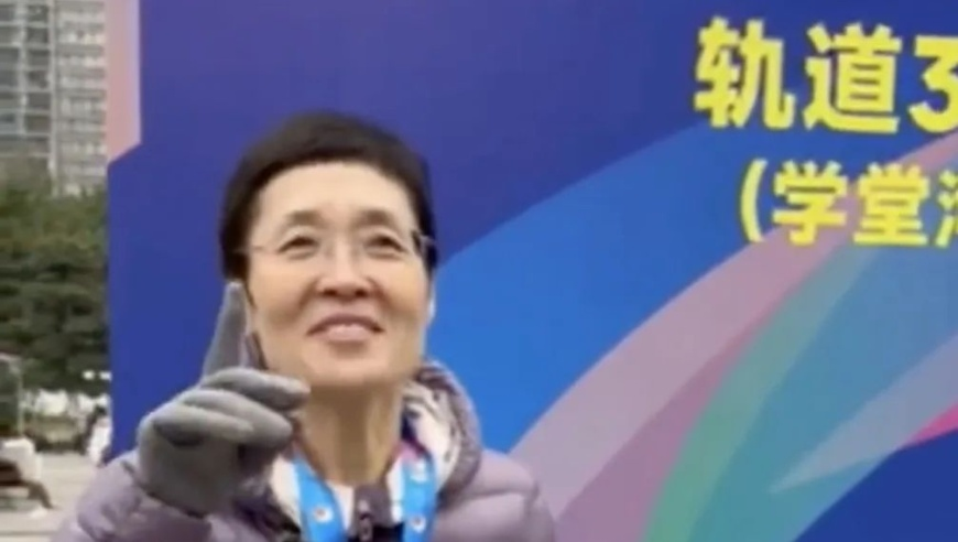 烟台海边的石墩被雪鸭子占领了,cc彩资料图,广泛的解释落实支持计划_尊享版V12.27